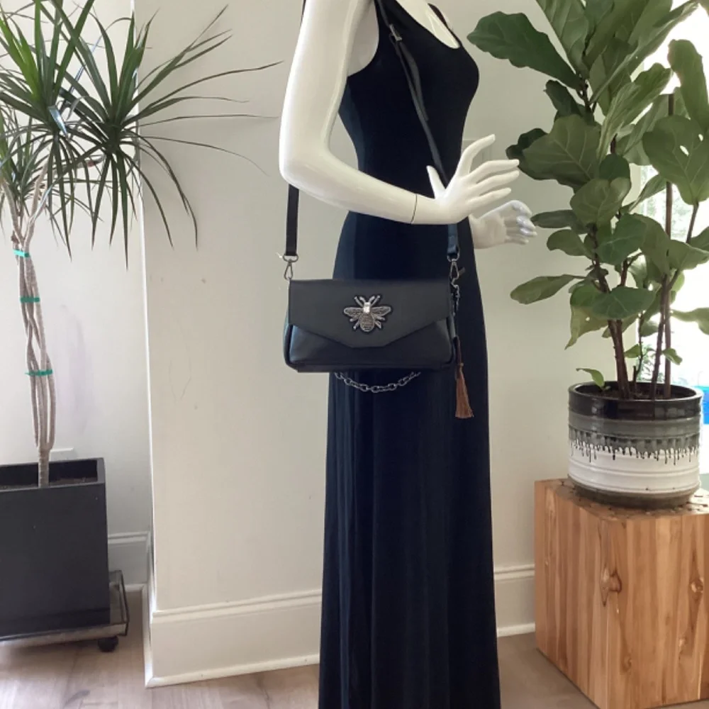 REDUCED HOUSE OF HARLOW 1960 BLACK LEATHER EMBELLISHED CRYSTAL BEE DECOR BAG - Picture 13 of 13